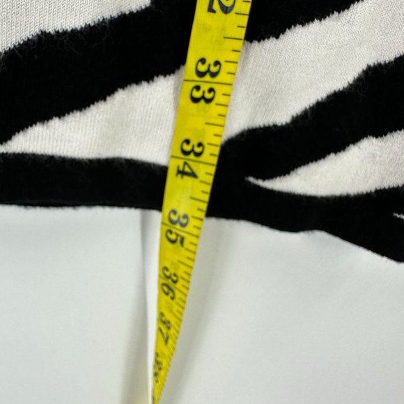 Express Dress Womens Bodycon Sleeveless Knit Animal Print Zebra Black White M - Picture 6 of 8